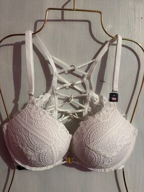 Lace Double Push-Up Bra w/ Strappy Back